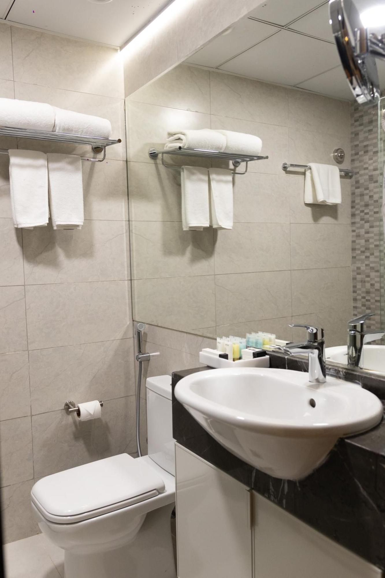 Vendome Plaza Hotel Dubai Luaran gambar