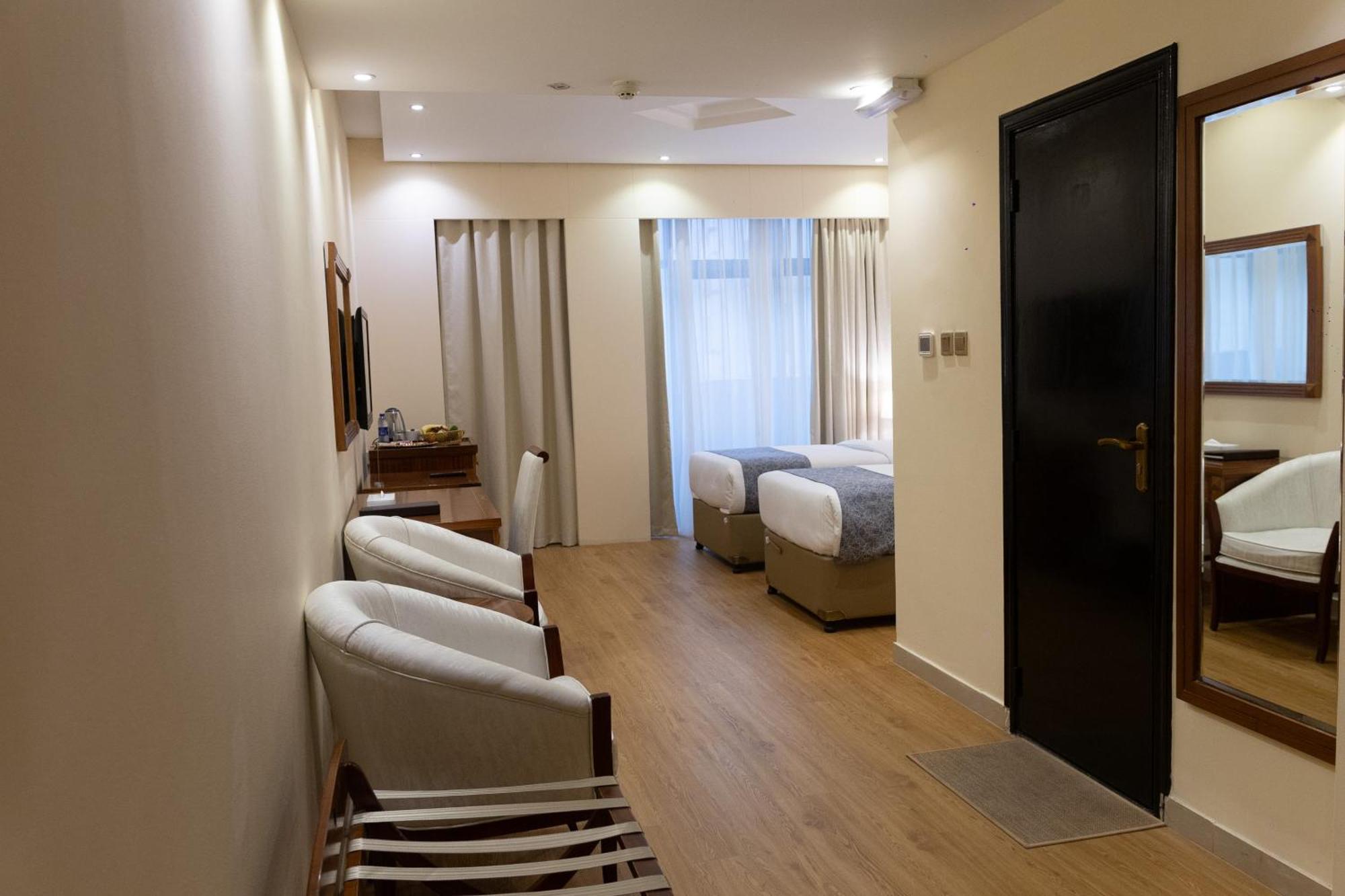 Vendome Plaza Hotel Dubai Luaran gambar