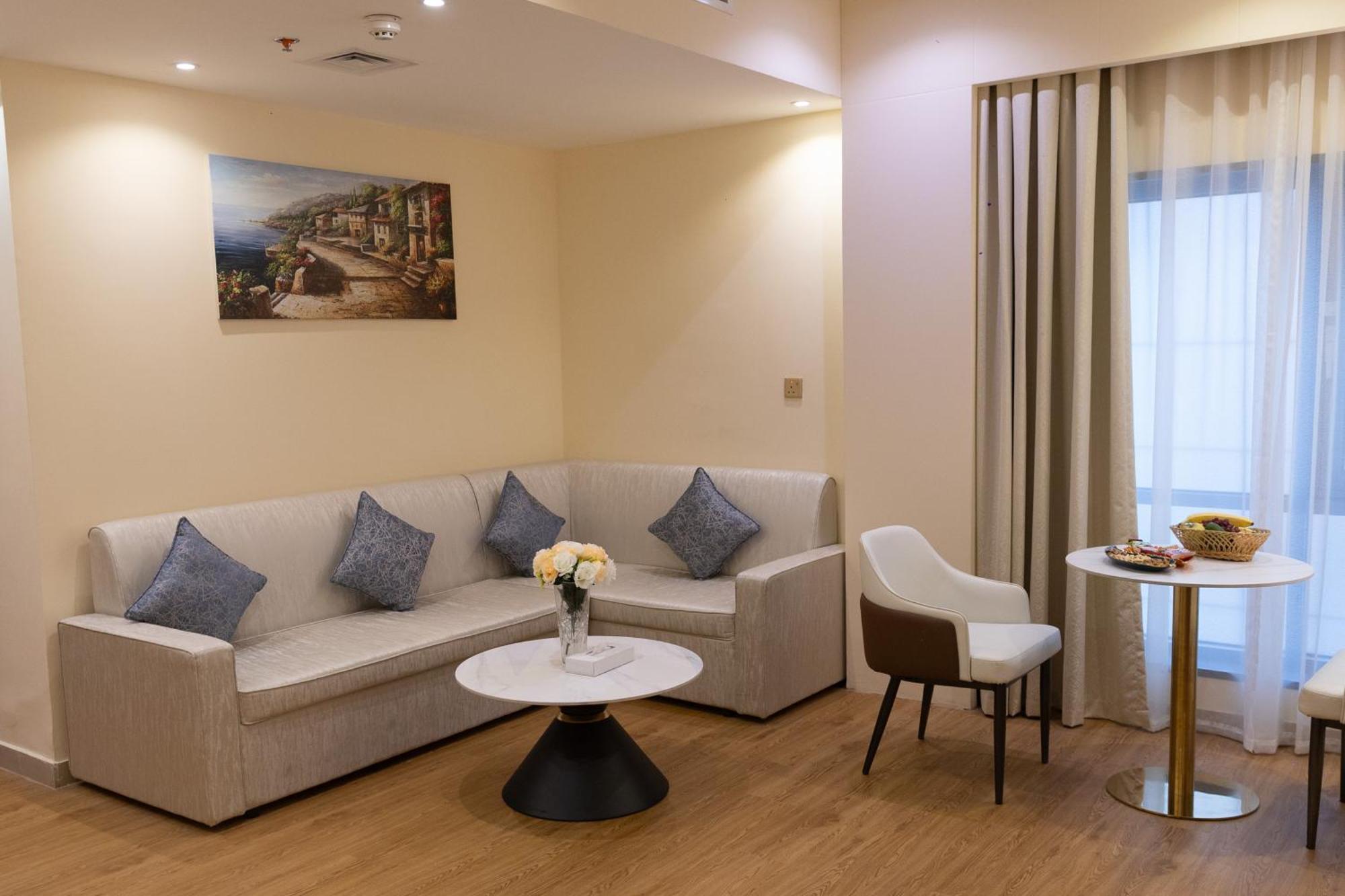 Vendome Plaza Hotel Dubai Luaran gambar